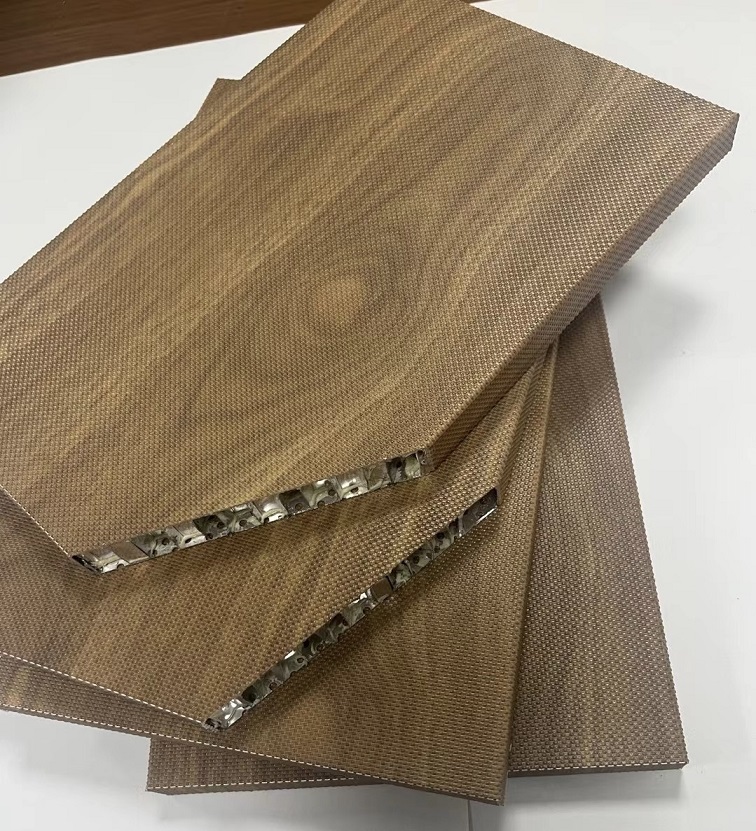 超微孔蜂窝铝板吸音板